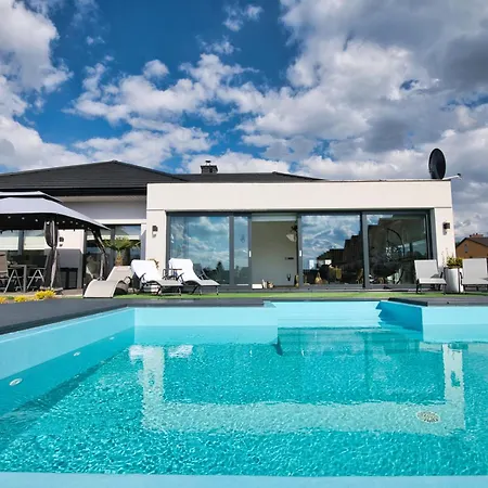 Dom Z Basenem I Jacuzzi Do 10 Osob Zator Willa Luxhouse Exterior foto
