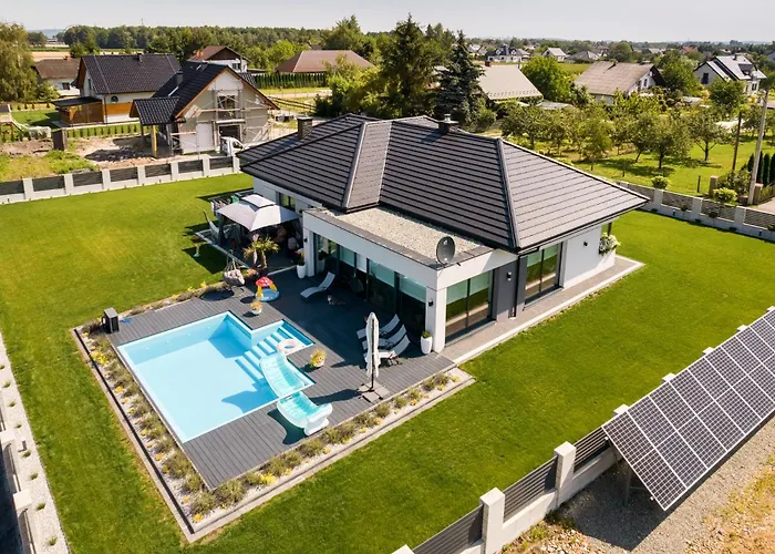 Dom Z Basenem I Jacuzzi Do 10 Osob Zator Willa Luxhouse