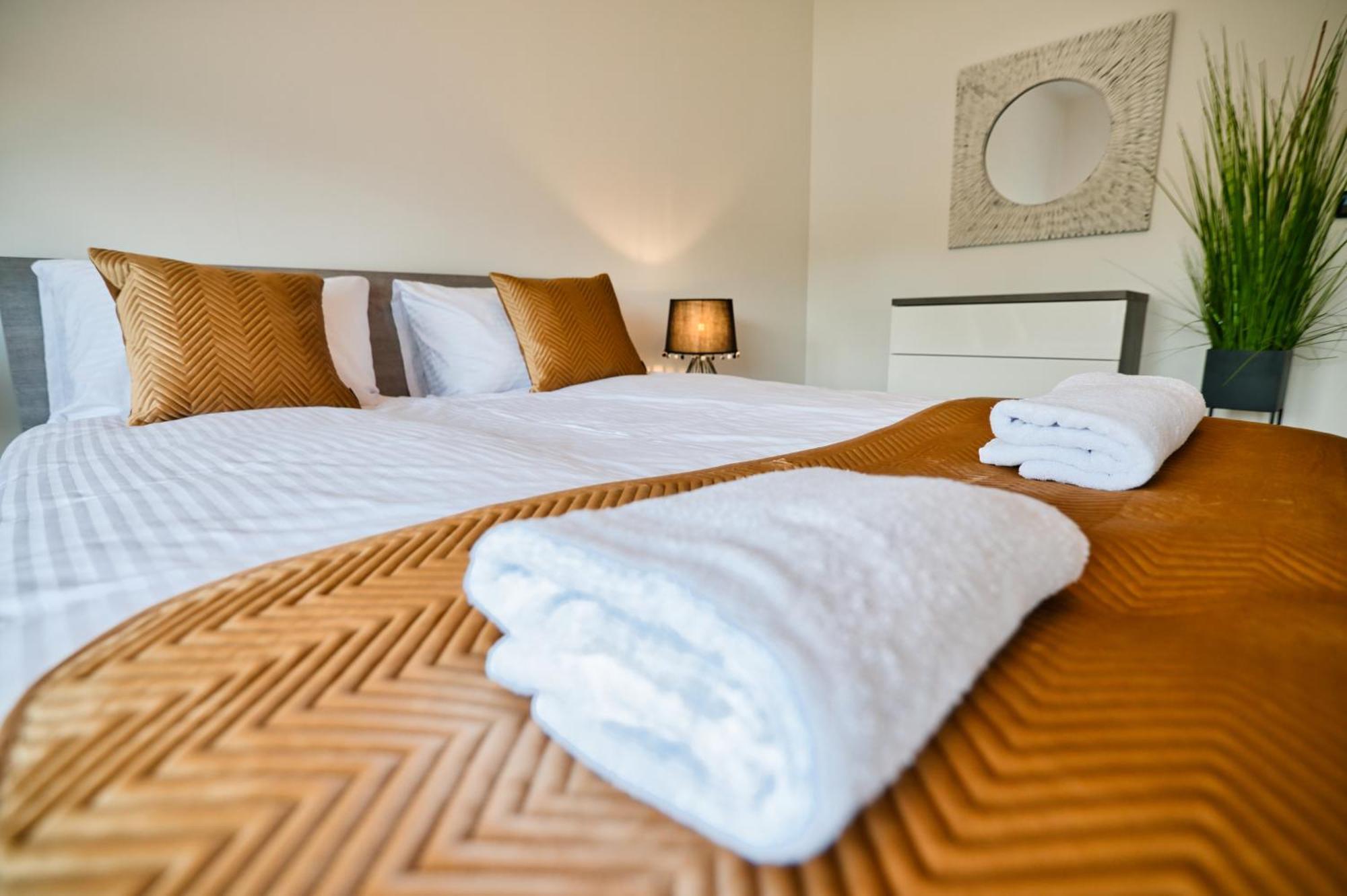 Villa Dom Z Basenem I Jacuzzi Do 10 Osob Luxhouse